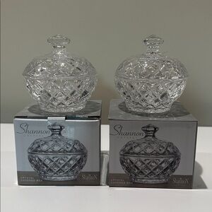 🌸NEW 2 Pieces Shannon Covered Box with Elegant Design.